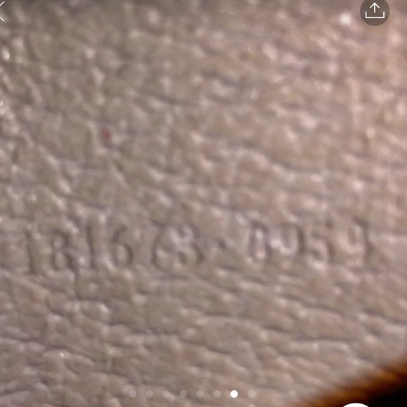 Authentic Gucci Key Holder - Picture 4 of 7